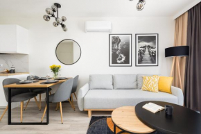 Stylowe Apartamenty z Parkingiem i Balkonem w Kołobrzegu by Noclegi Renters